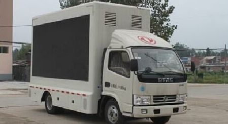 東風多利卡宣傳車